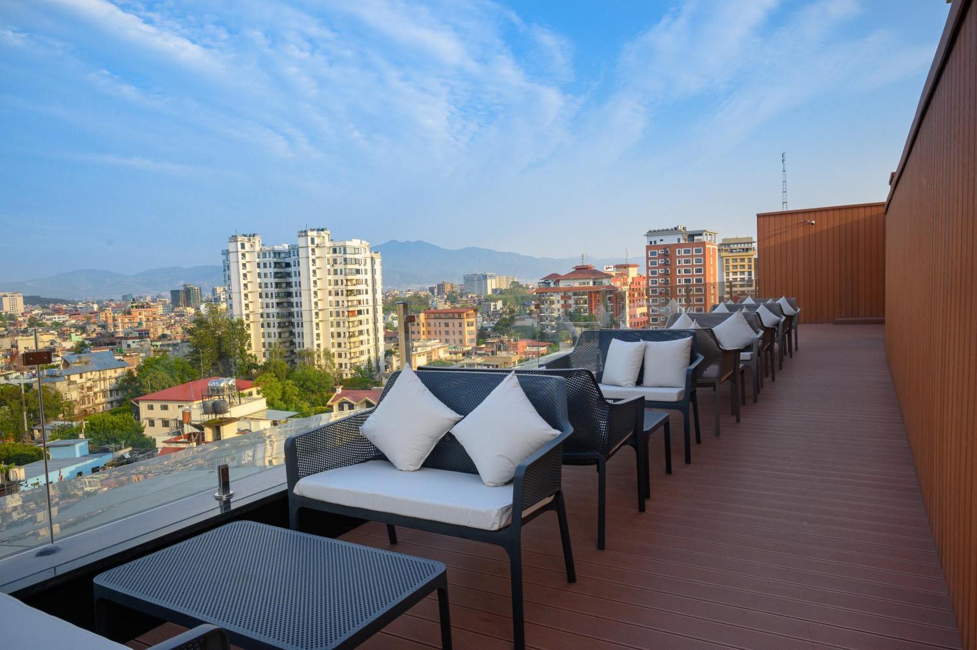 Hotel Le Himalaya Κατμαντού Εξωτερικό φωτογραφία