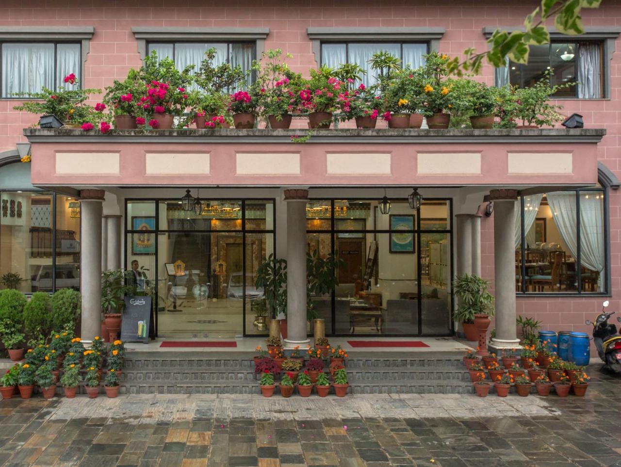Hotel Le Himalaya Κατμαντού Εξωτερικό φωτογραφία